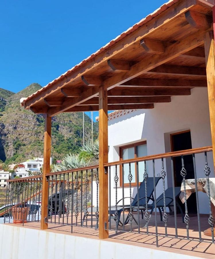 Casa La Sabina Roja 1 - Casa Con Impresionantes Vistas Sobre Hermigua Y El Mar Exterior photo